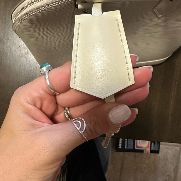LV Epi Alma Cream - Picture 11 of 16